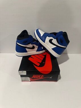 AIR JORDAN RETRO 1 HIGH ‘GAME ROYAL’ (575441-403) (GS) SIZE: 4